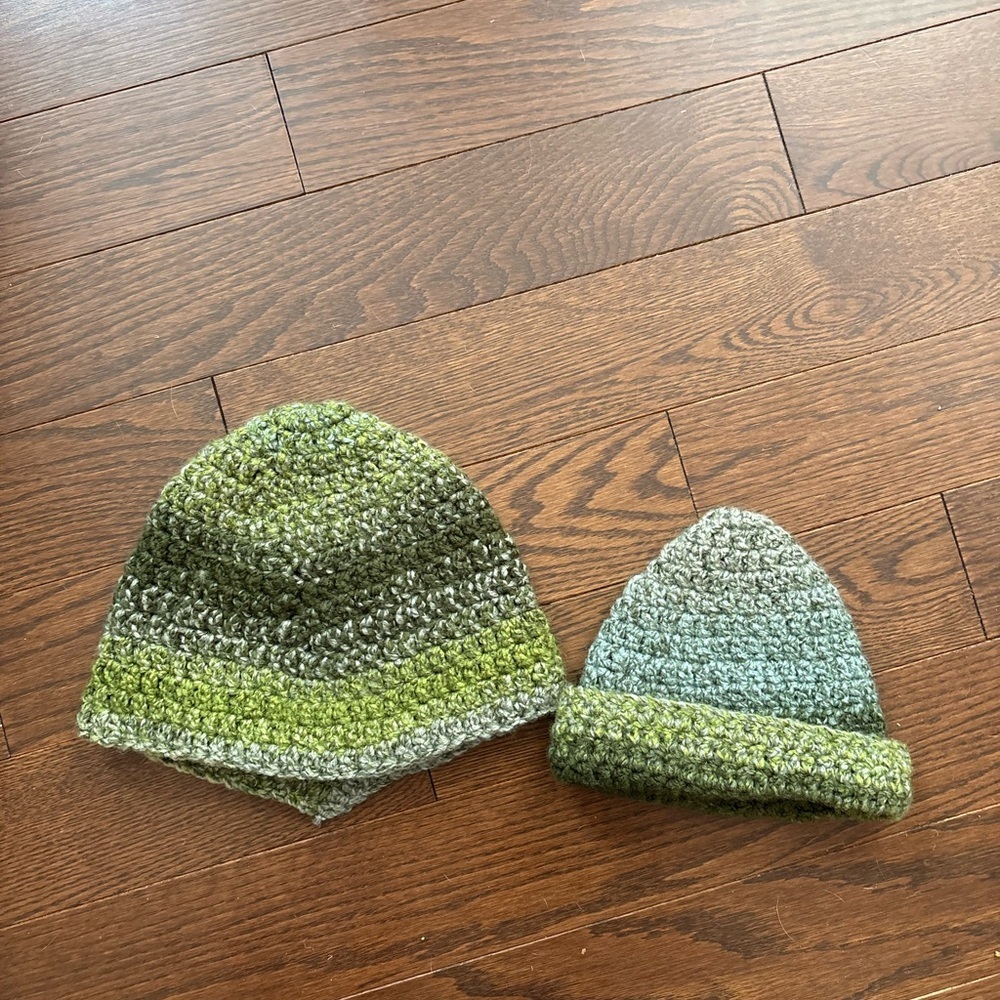 Green and Gray Knitted Kids Hat Set